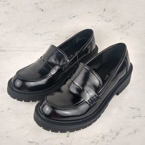 NWOT Madden Hatch Lug Sole Penny Loafer